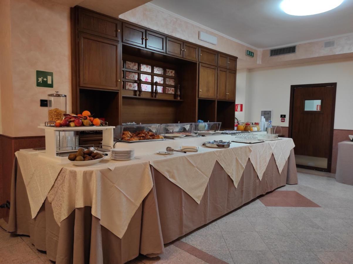 Il Nocchiero City Hotel Soverato Marina Kültér fotó