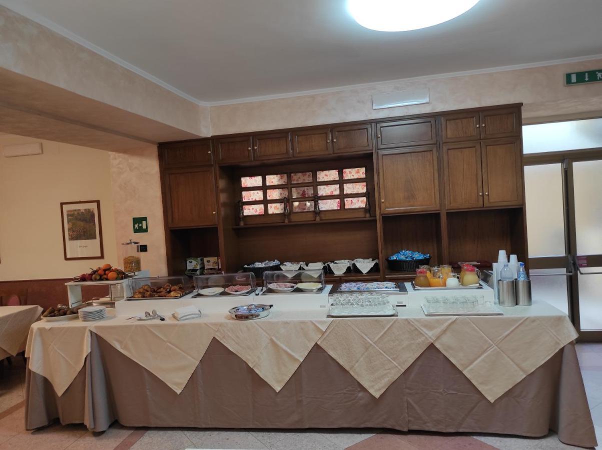 Il Nocchiero City Hotel Soverato Marina Kültér fotó