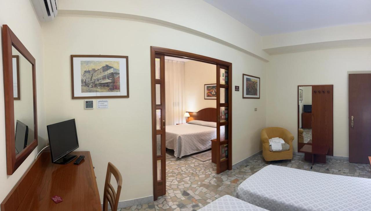 Il Nocchiero City Hotel Soverato Marina Kültér fotó
