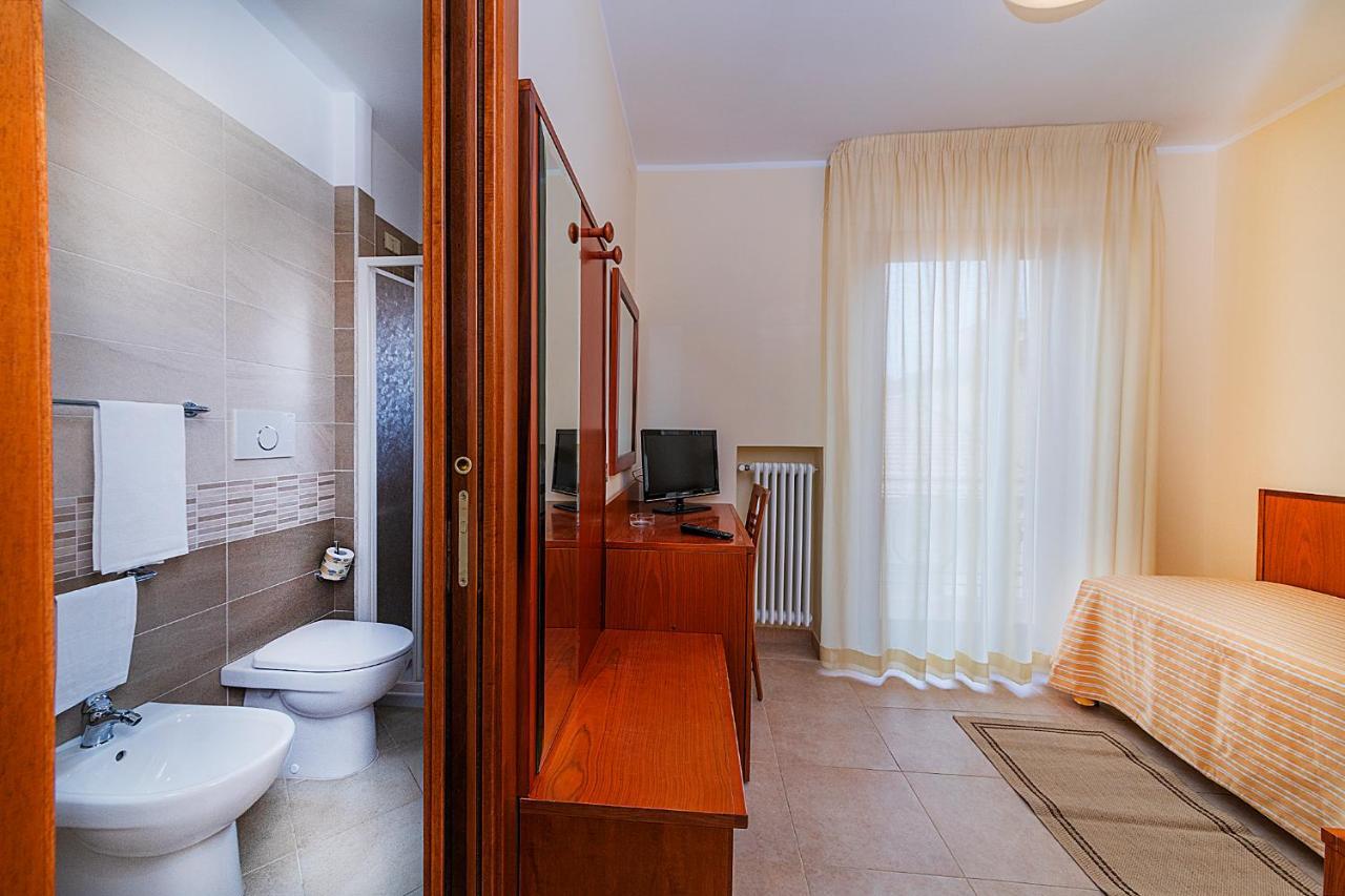 Il Nocchiero City Hotel Soverato Marina Kültér fotó